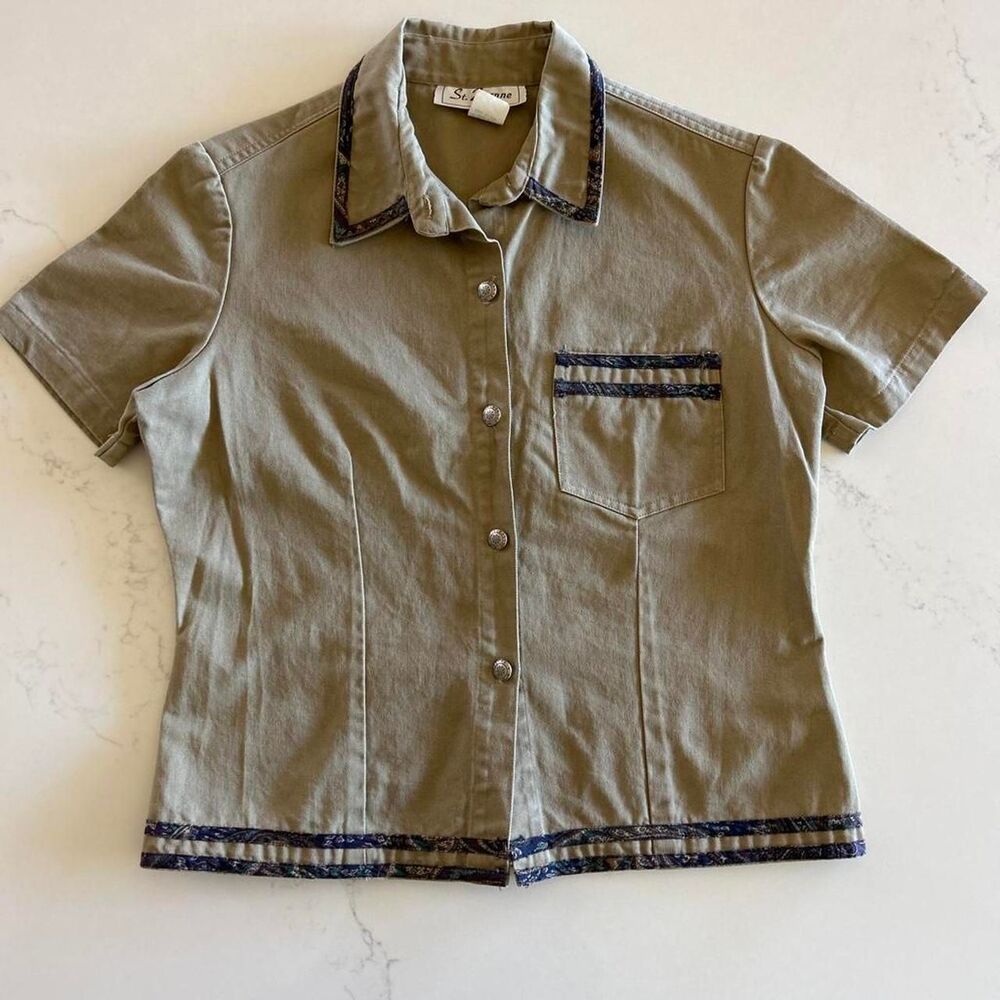 Unbranded Women's Khaki and Green Shirt